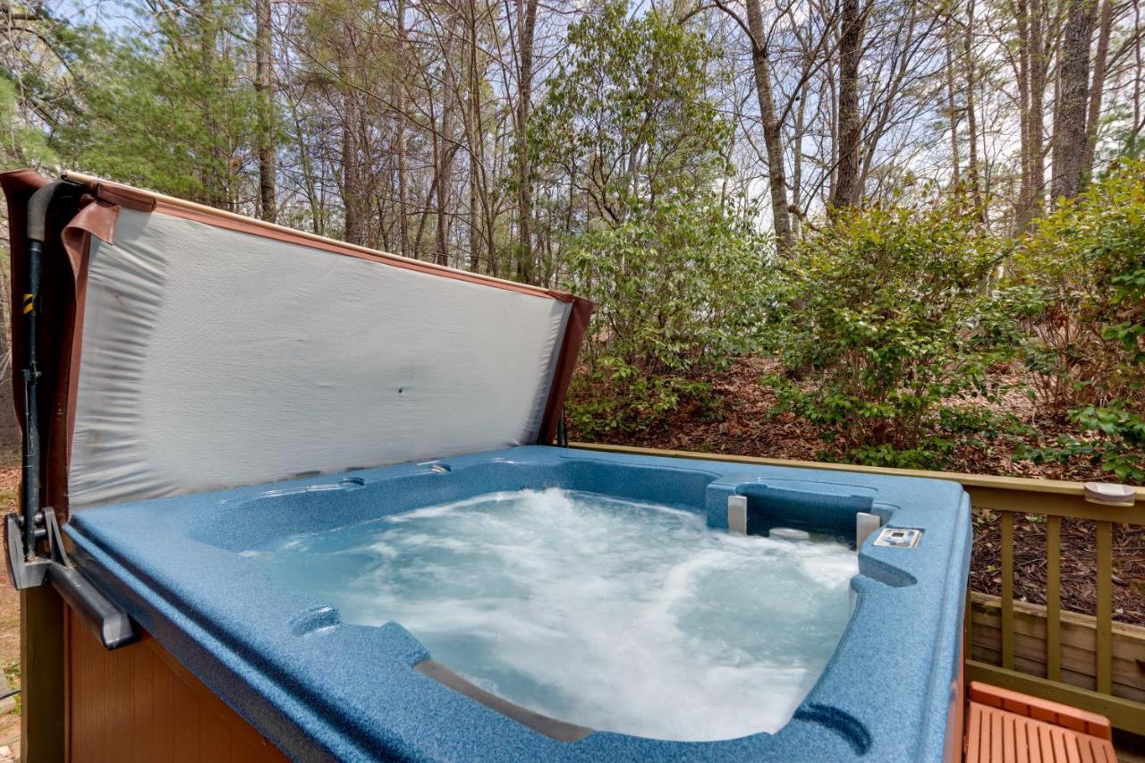 Blue Ridge Cozy Cabin In The Woods With Hot Tub! Extérieur photo